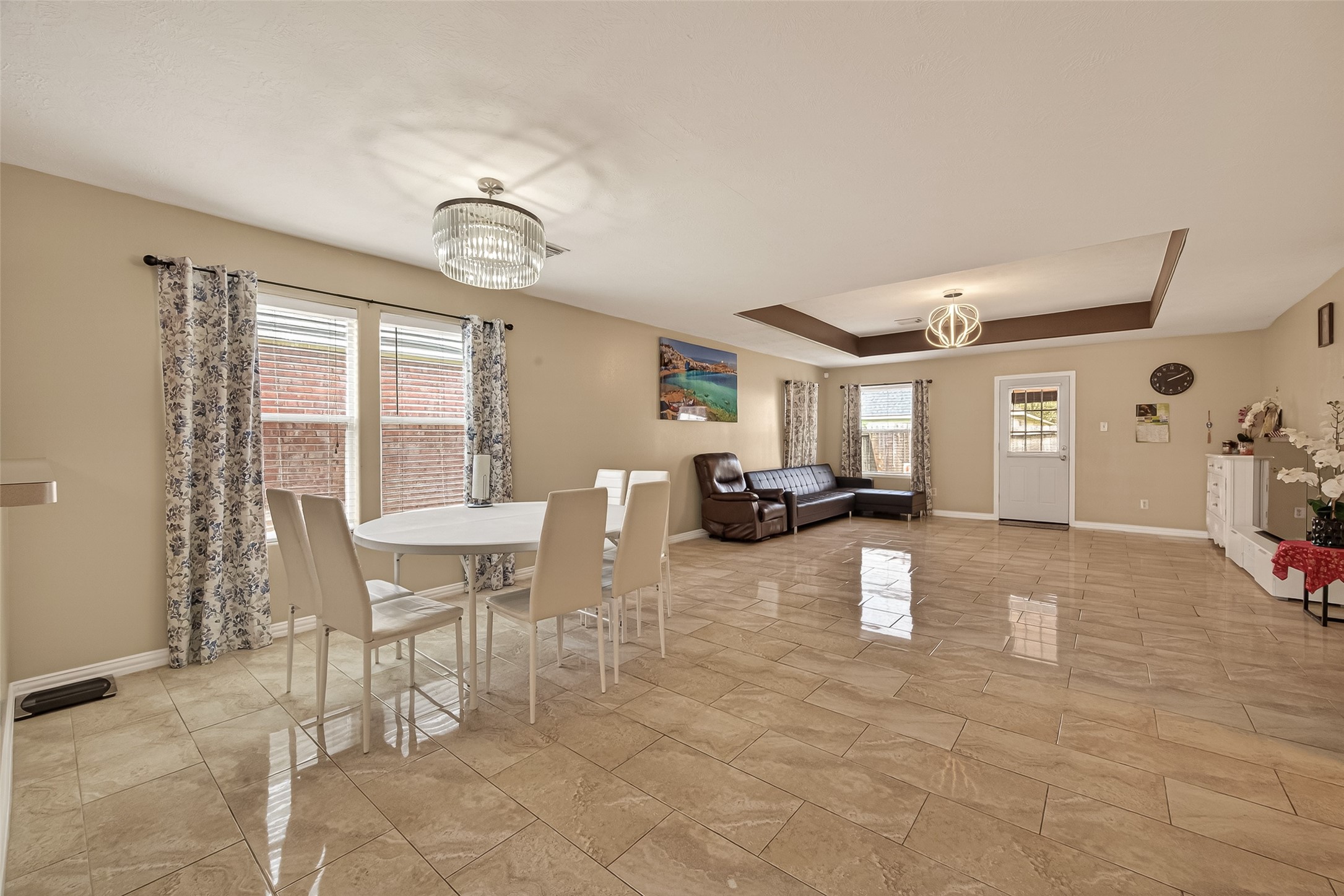 8907 Rainesville Lane Houston, TX 77075 - Photo 7 of 43