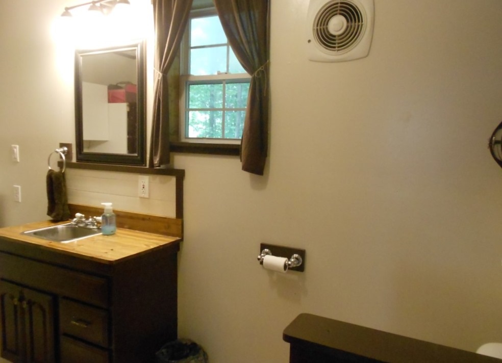 3140 South East County Line Road Shepherd, MI 48883 - Photo 22 of 38 1848769-21.JPG