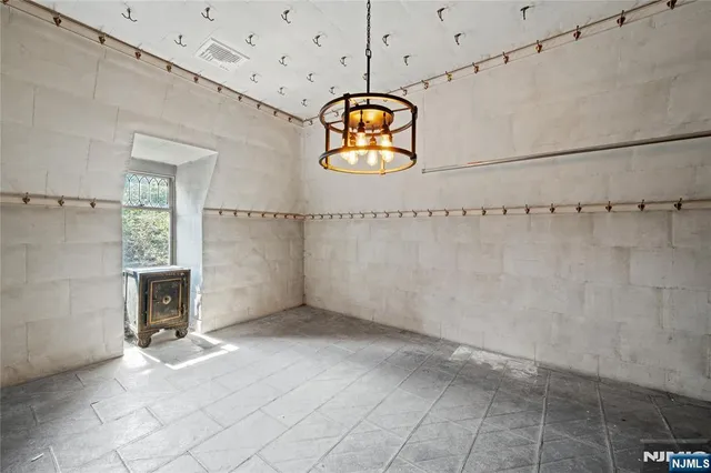 a view of an entryway