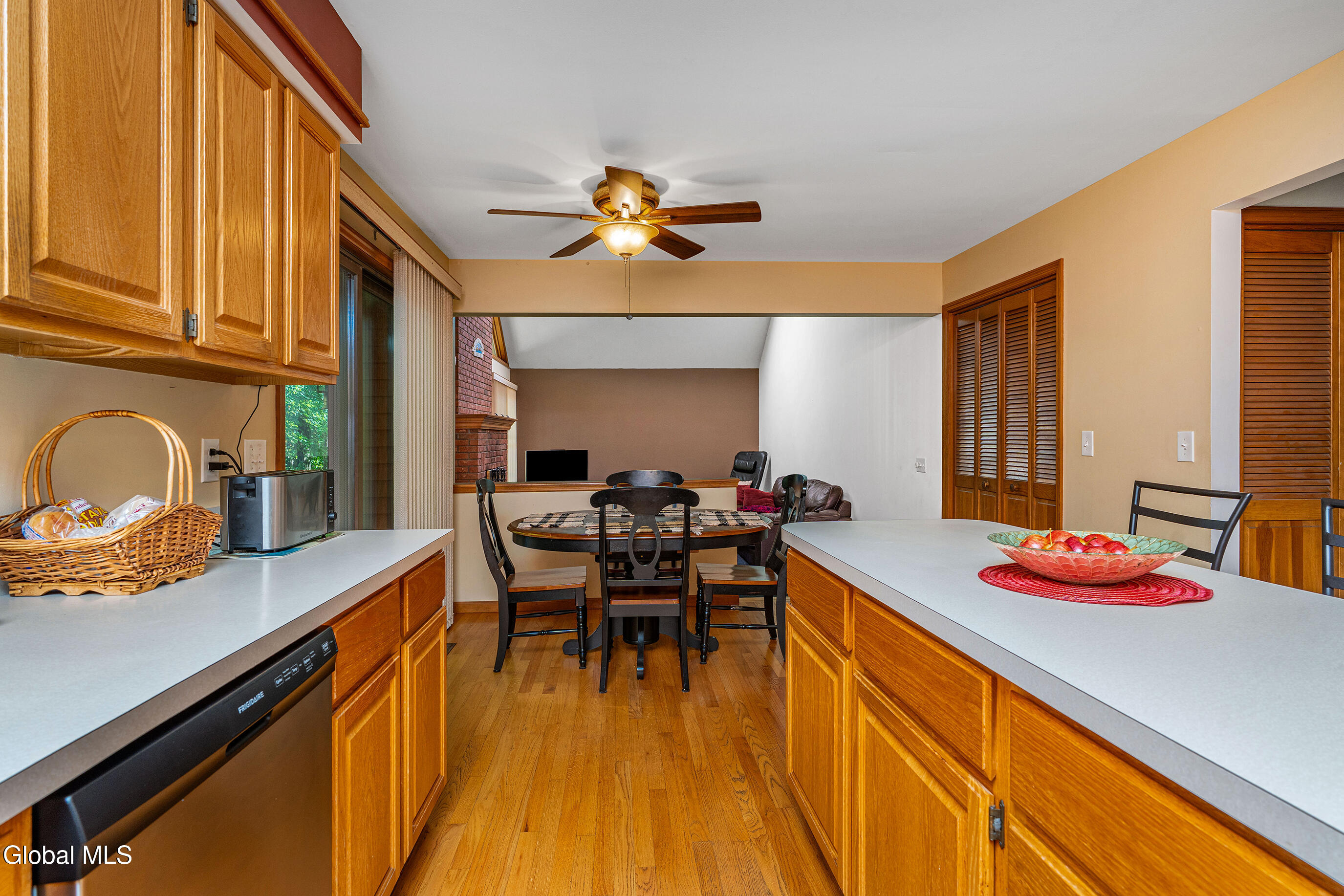 3 Buckingham Court Clifton Park, NY 12065 - Photo 16 of 49 018-3-Buckingham-Ct-Clifton-Park-NY-1206