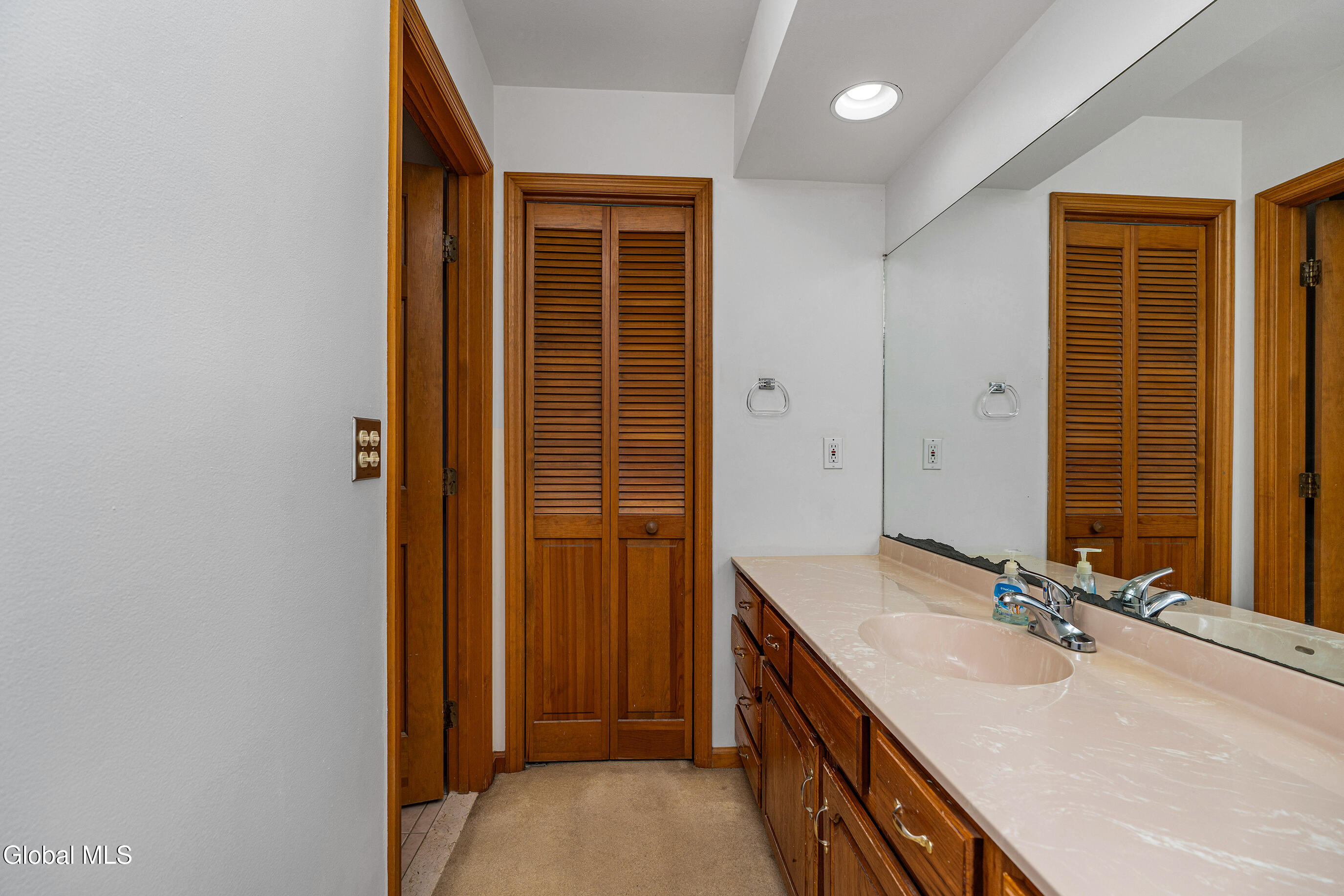 3 Buckingham Court Clifton Park, NY 12065 - Photo 33 of 49 049-3-Buckingham-Ct-Clifton-Park-NY-1206