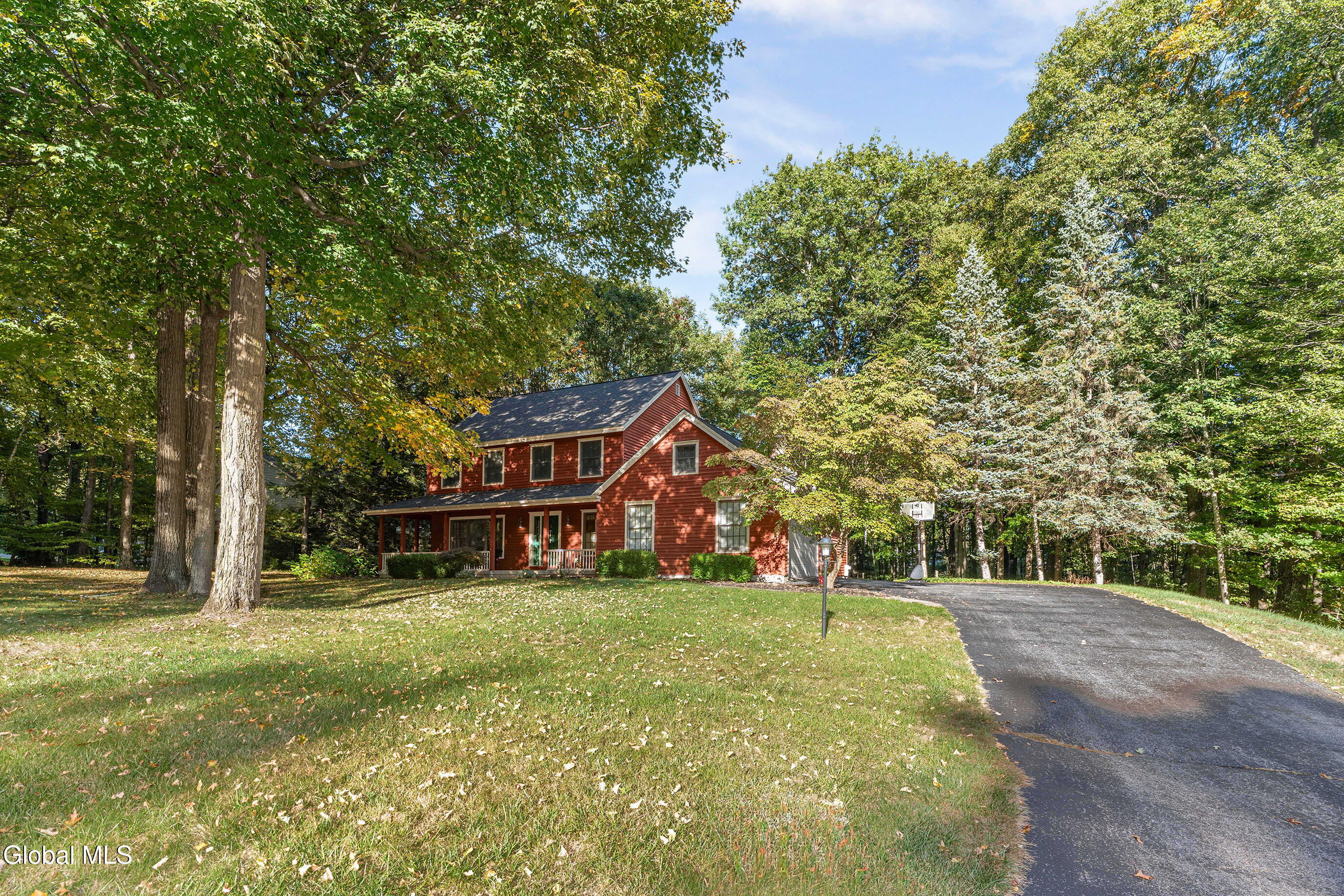 3 Buckingham Court Clifton Park, NY 12065 - Photo 4 of 49 003-3-Buckingham-Ct-Clifton-Park-NY-1206