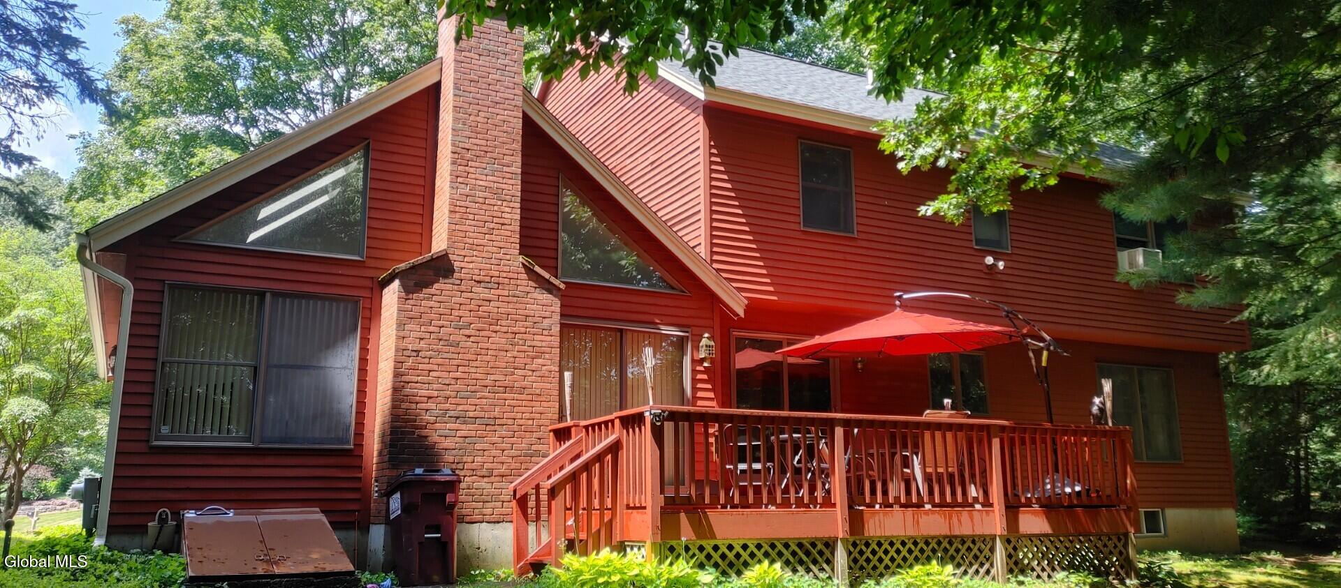 3 Buckingham Court Clifton Park, NY 12065 - Photo 6 of 49 thumbnail_0728231202_HDR