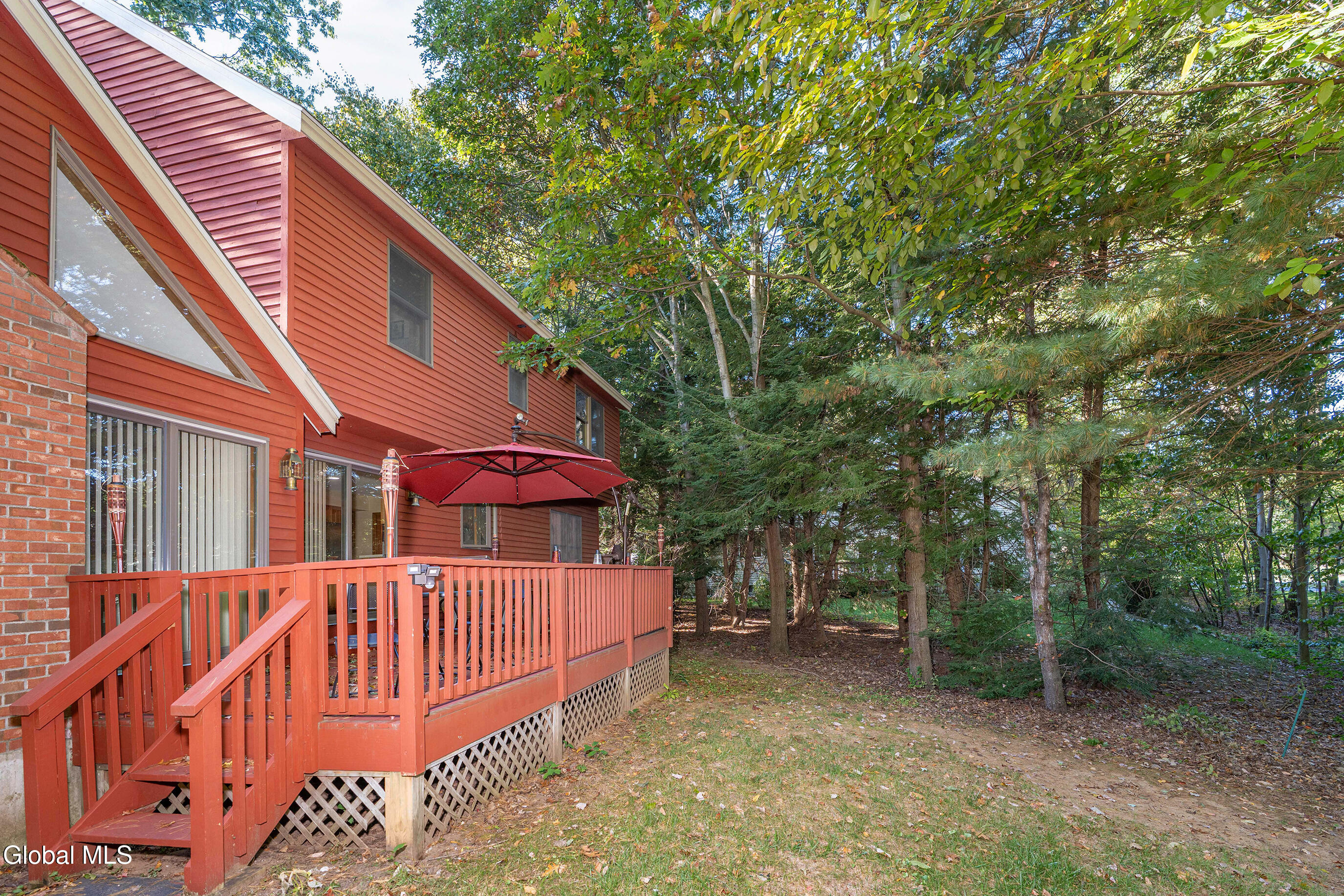 3 Buckingham Court Clifton Park, NY 12065 - Photo 7 of 49 005-3-Buckingham-Ct-Clifton-Park-NY-1206