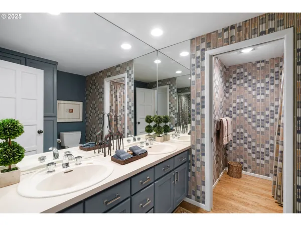 $1,250,000 | 11330 Southwest Lynnvale Drive, Portland, OR 97225