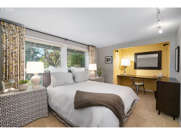 $1,250,000 | 11330 Southwest Lynnvale Drive, Portland, OR 97225
