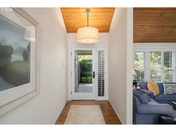 $1,250,000 | 11330 Southwest Lynnvale Drive, Portland, OR 97225