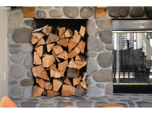 $1,250,000 | 11330 Southwest Lynnvale Drive, Portland, OR 97225