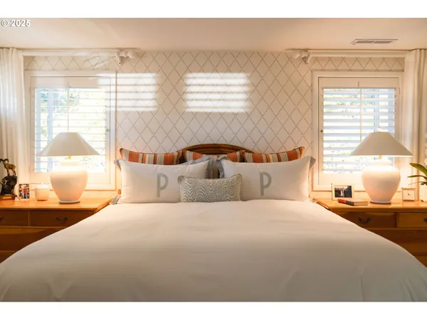 $1,250,000 | 11330 Southwest Lynnvale Drive, Portland, OR 97225