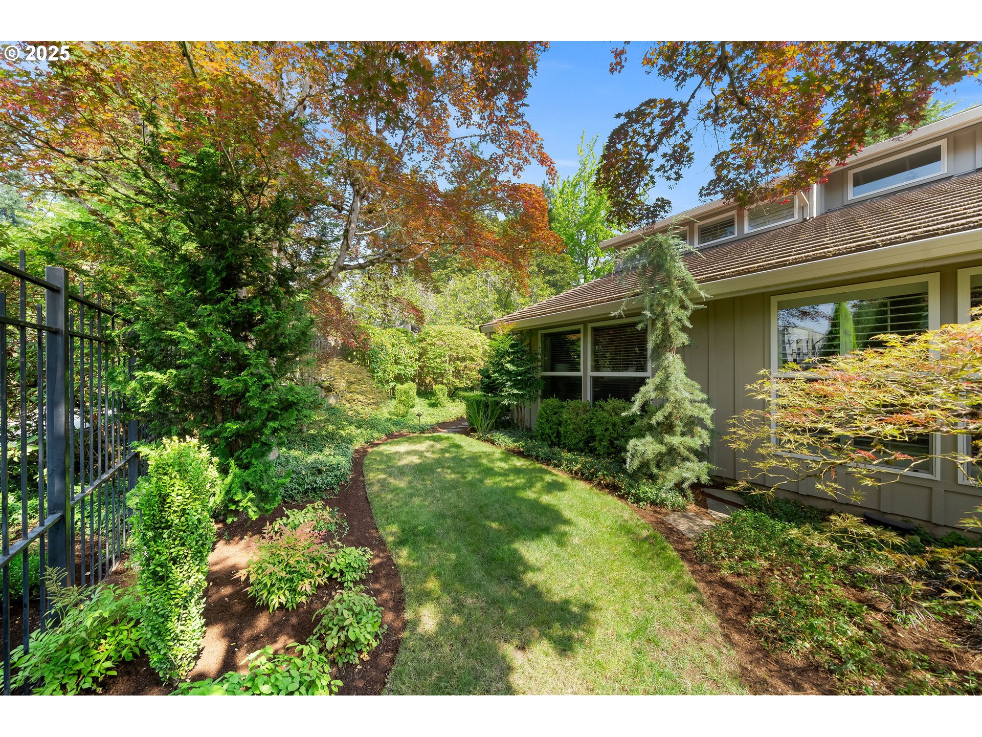 11330 Southwest Lynnvale Drive Portland, OR 97225 - Photo 45 of 48