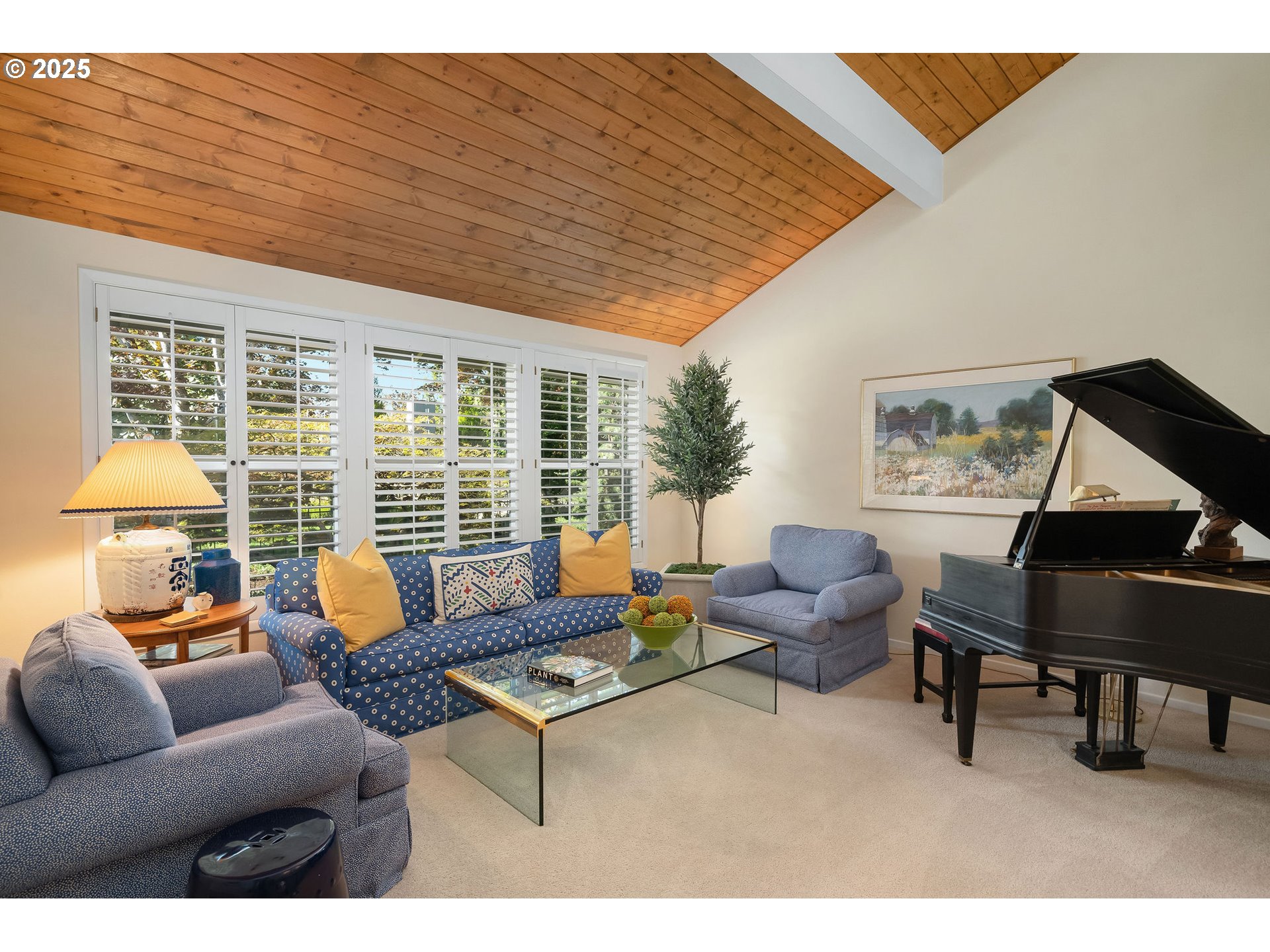 11330 Southwest Lynnvale Drive Portland, OR 97225 - Photo 5 of 48