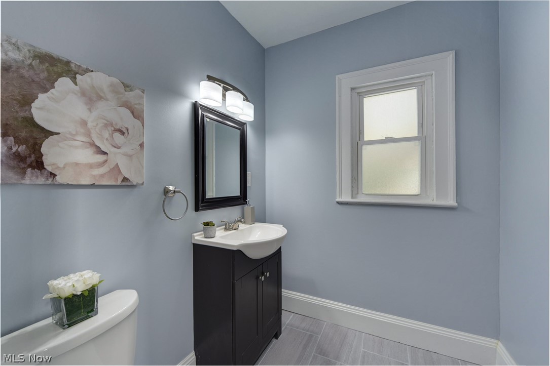 3139 Yorkshire Road Cleveland, OH 44118 - Photo 15 of 30 Gallery Image 15