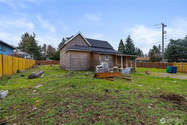 $520,000 | 11205 12th Avenue Southwest, Seattle, WA 98146