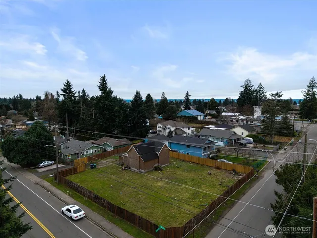 $520,000 | 11205 12th Avenue Southwest, Seattle, WA 98146