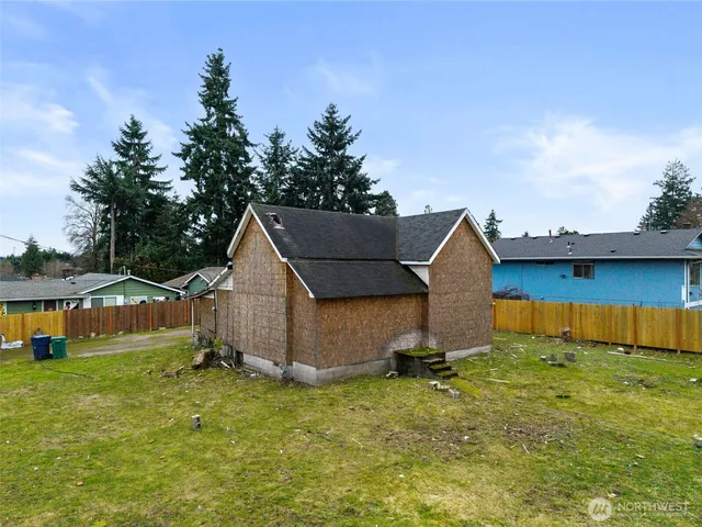$520,000 | 11205 12th Avenue Southwest, Seattle, WA 98146