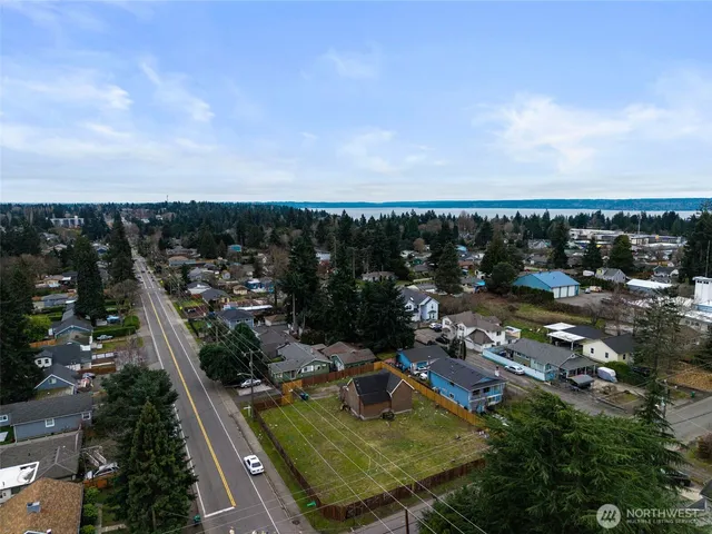 $520,000 | 11205 12th Avenue Southwest, Seattle, WA 98146
