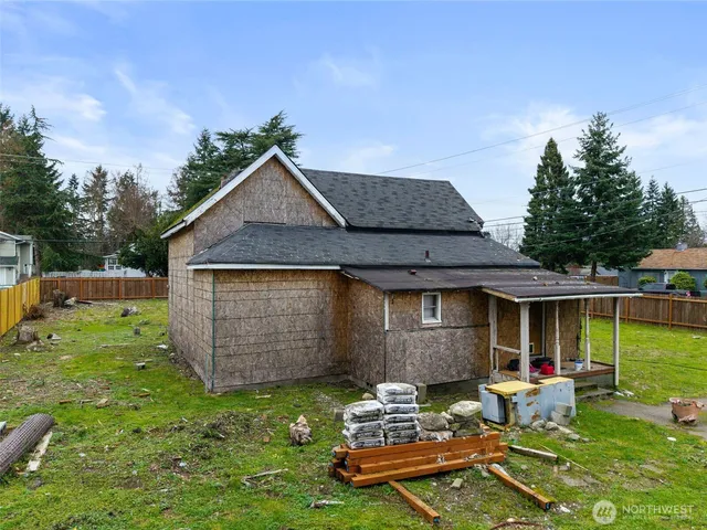 $520,000 | 11205 12th Avenue Southwest, Seattle, WA 98146