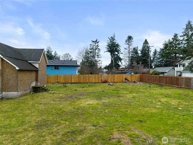 $520,000 | 11205 12th Avenue Southwest, Seattle, WA 98146