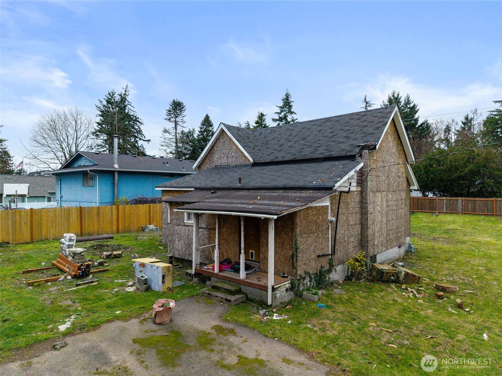 11205 12th Avenue Southwest Seattle, WA 98146 - Photo 4 of 36