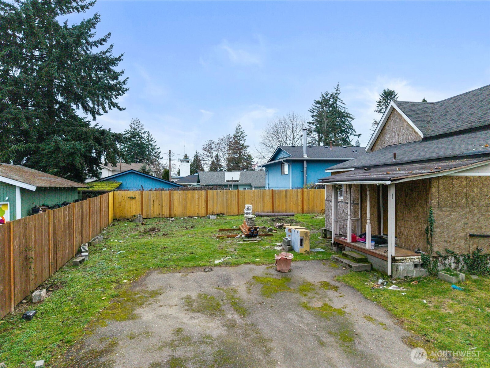 11205 12th Avenue Southwest Seattle, WA 98146 - Photo 6 of 36