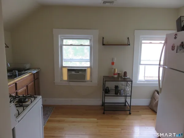 $1,470 | 110 Lawrence Street, Unit 3, New Haven, CT 06511