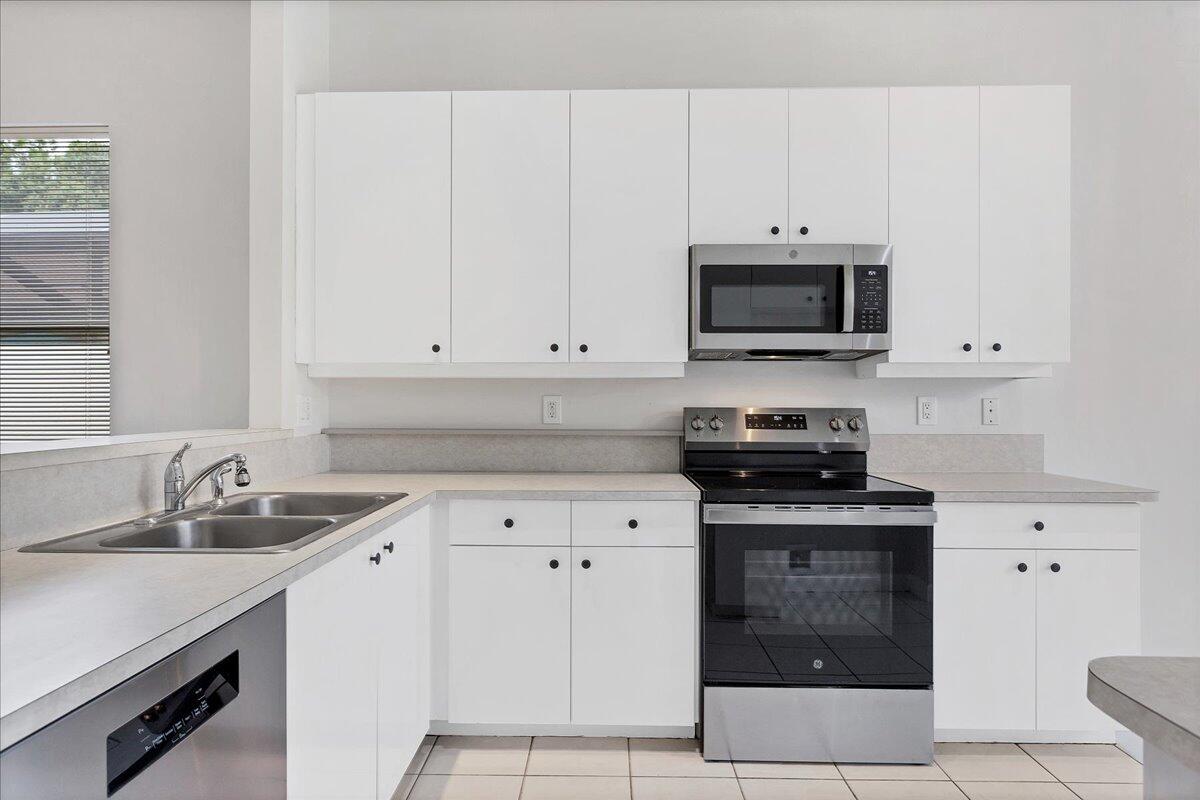 820 Southwest Munjack Cir  