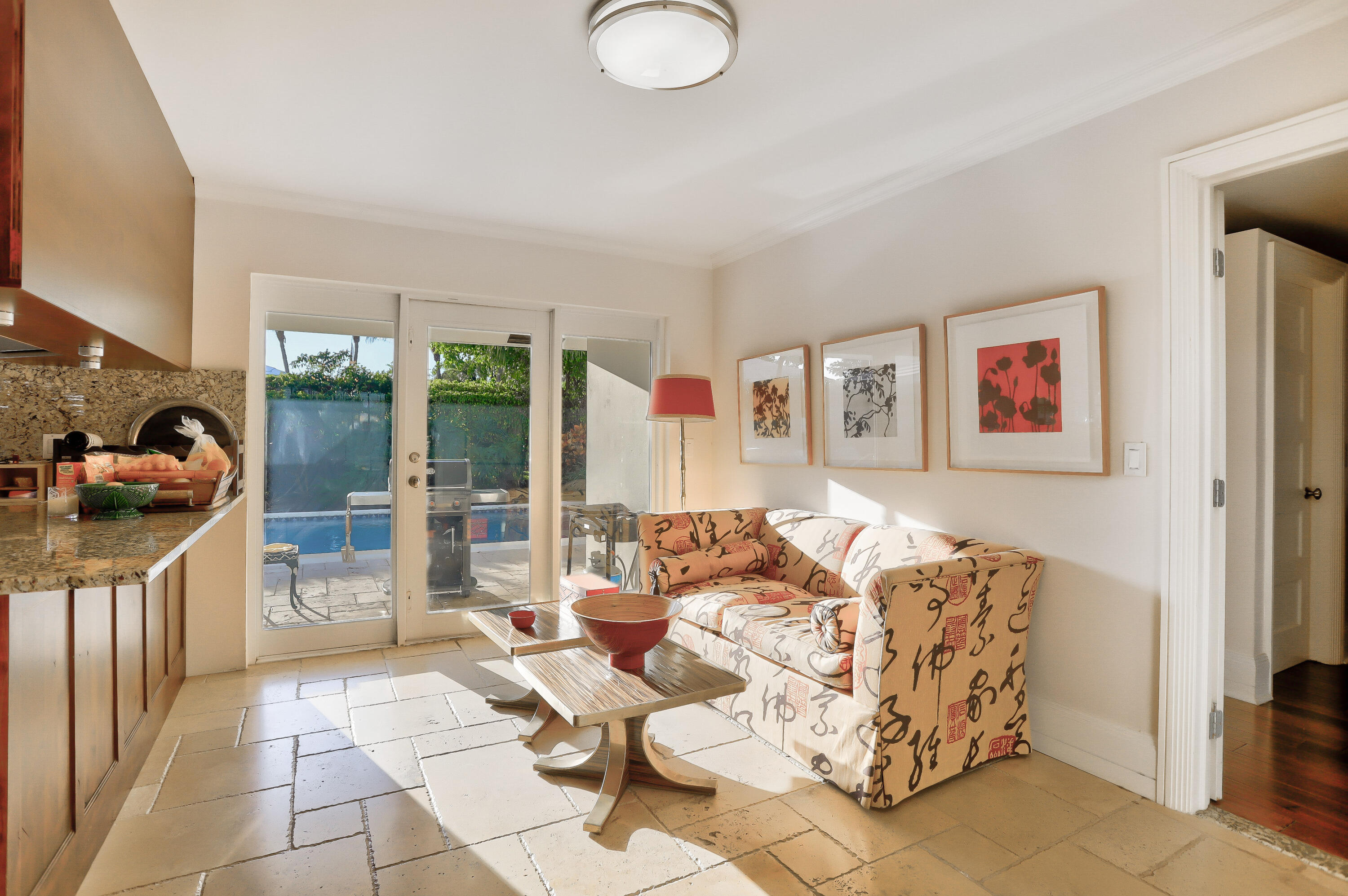 835 Canary Walk Delray Beach, FL 33483 - Photo 18 of 42 a living room with furniture