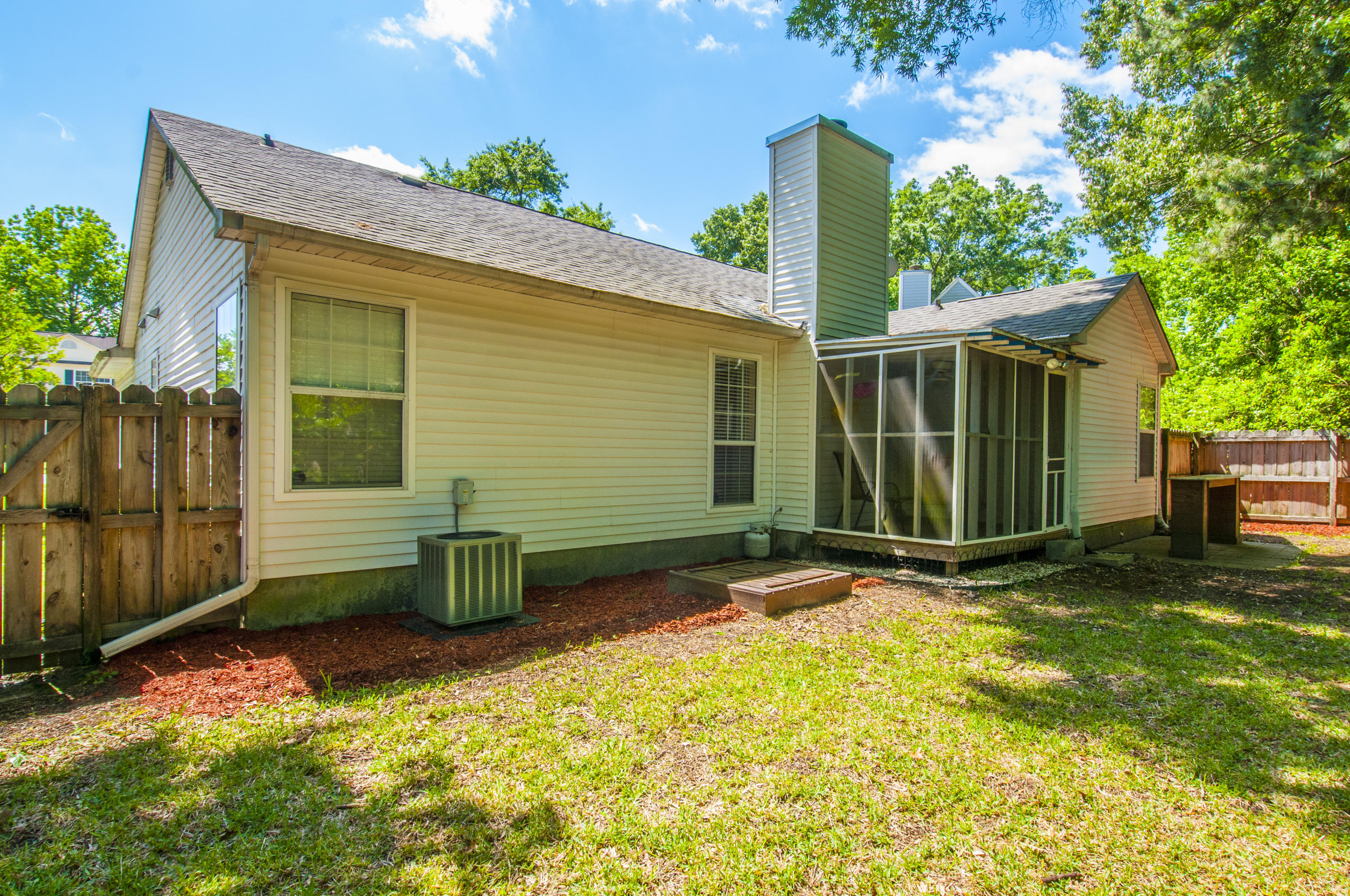 2441 Castlereagh Road Charleston, SC 29414 - Photo 15 of 15 Back view