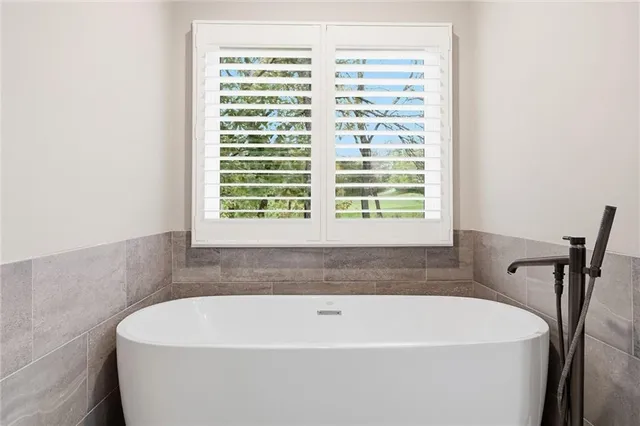 $1,100,000 | 26640 West 109th Street, Olathe, KS 66061