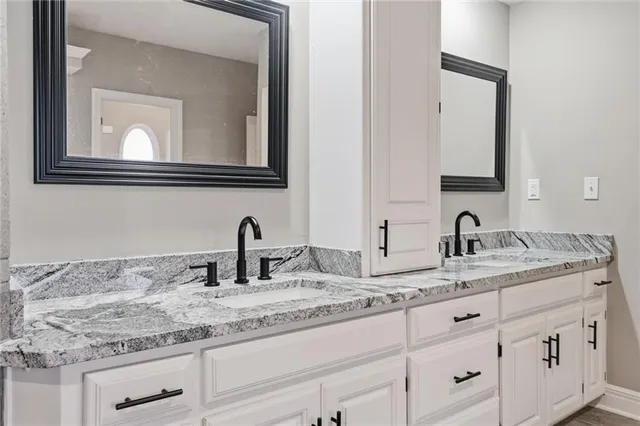 $1,100,000 | 26640 West 109th Street, Olathe, KS 66061