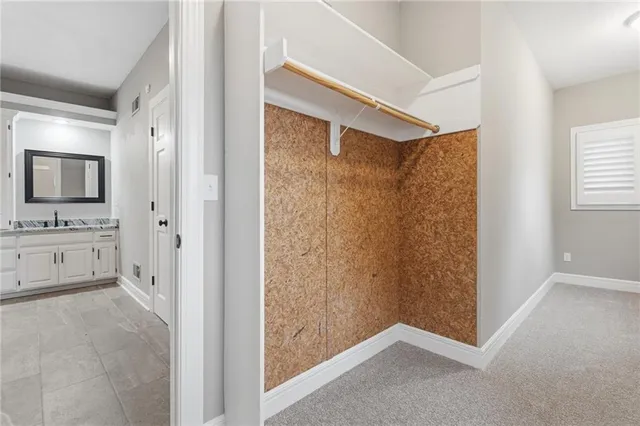 $1,100,000 | 26640 West 109th Street, Olathe, KS 66061