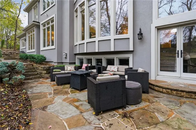 $1,100,000 | 26640 West 109th Street, Olathe, KS 66061