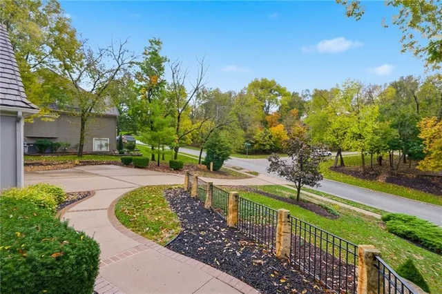 $1,100,000 | 26640 West 109th Street, Olathe, KS 66061