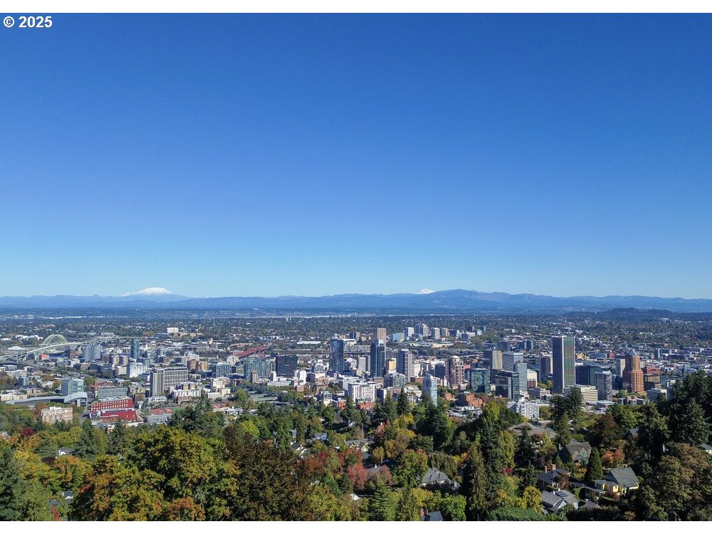 1816 Southwest Hawthorne Terrace Portland, OR 97201 - Photo 7 of 48 an aerial view of multiple house