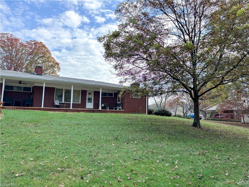 727 North Franklin Road Mount Airy, NC 27030 - Photo 40 of 48 Gallery Image 40