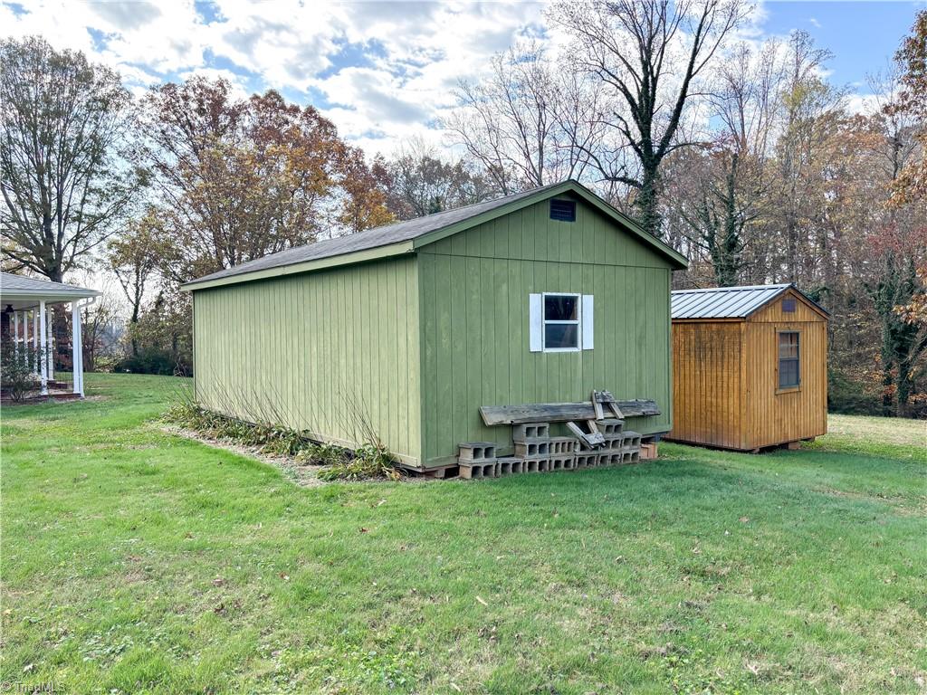727 North Franklin Road Mount Airy, NC 27030 - Photo 45 of 48 Gallery Image 45