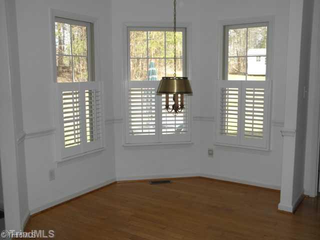 7382 Lee's Ridge Road Oak Ridge, NC 27310 - Photo 5 of 16 Breakfast.