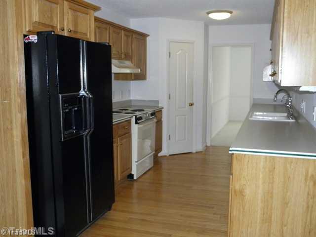 7382 Lee's Ridge Road Oak Ridge, NC 27310 - Photo 6 of 16 Kitchen.