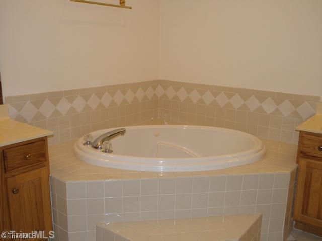 7382 Lee's Ridge Road Oak Ridge, NC 27310 - Photo 9 of 16 Master Bath/Spa.