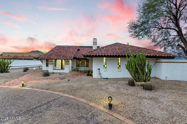 $1,595,000 | 5224 West Creedance Boulevard, Glendale, AZ 85310