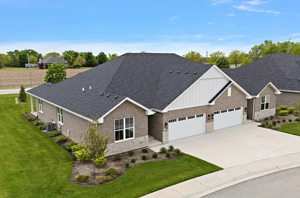 $599,000 | 15909 Prairie View Ct., New Lenox, IL 60441
