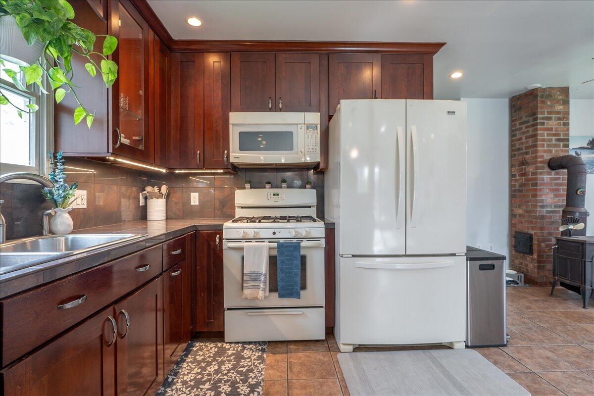 20 Spahr Road Washington, ME 04574 - Photo 12 of 46 20 Spahr Road, Washington