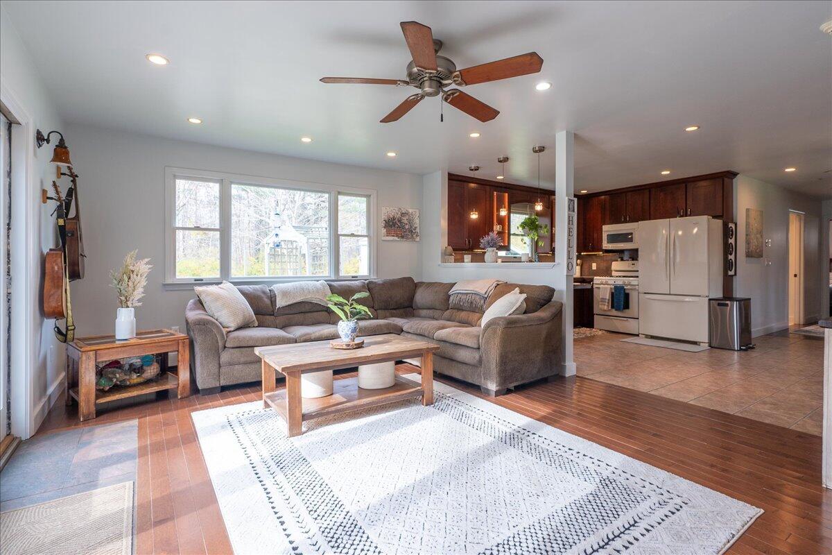 20 Spahr Road Washington, ME 04574 - Photo 9 of 46 20 Spahr Road, Washington