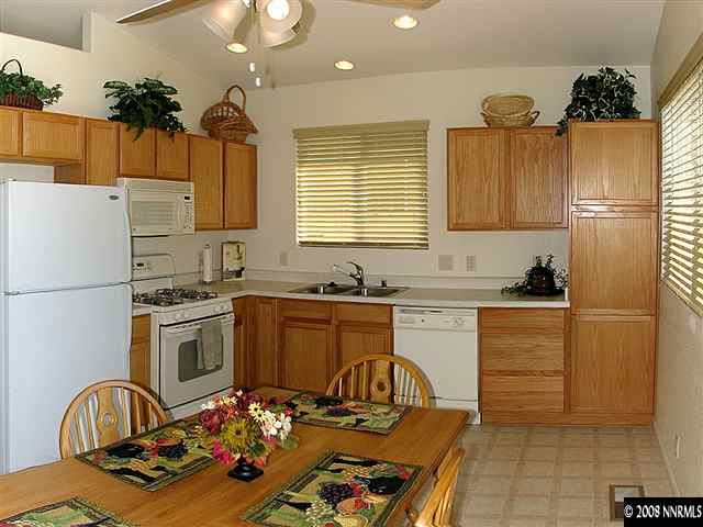 10025 Eagles Landing Court Reno, NV 89521 - Photo 3 of 9 Photo 3