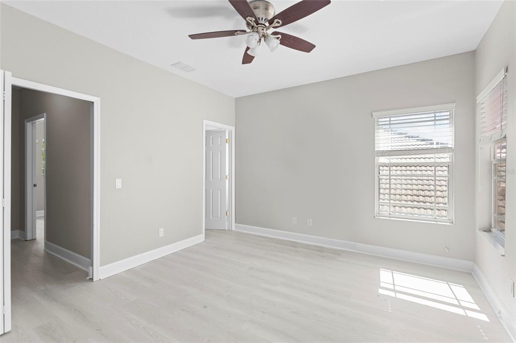 8134 Santa Rosa Court Sarasota, FL 34243 - Photo 43 of 52