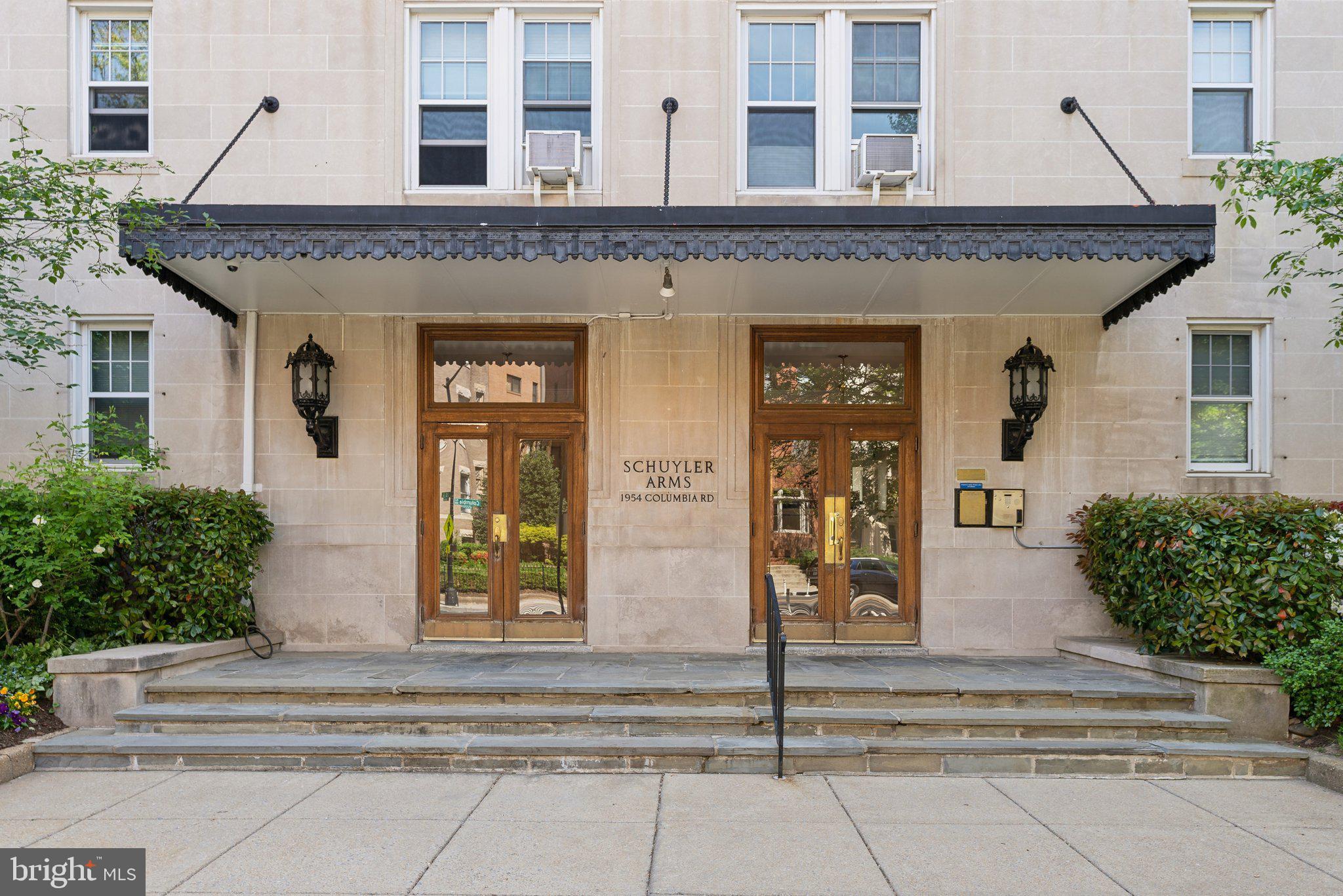1954 Columbia Road Northwest, Unit 812 Washington, DC 20009 - Photo 2 of 14 Schuyler Arms Condominium