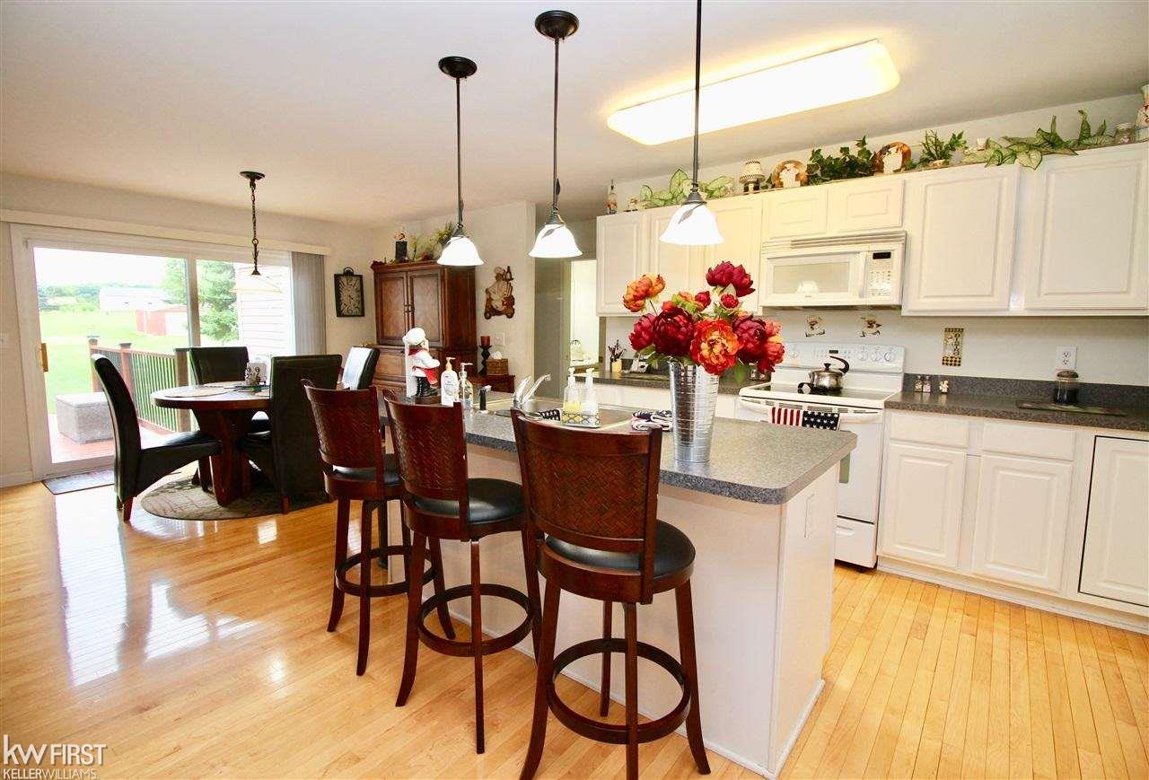 6465 East Hill Road Grand Blanc, MI 48439 - Photo 17 of 49 50038304-16.JPG