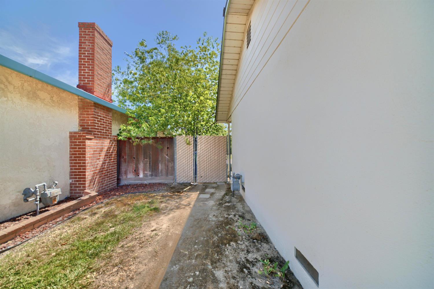 2144 Herman Street Atwater, CA 95301 - Photo 12 of 91
