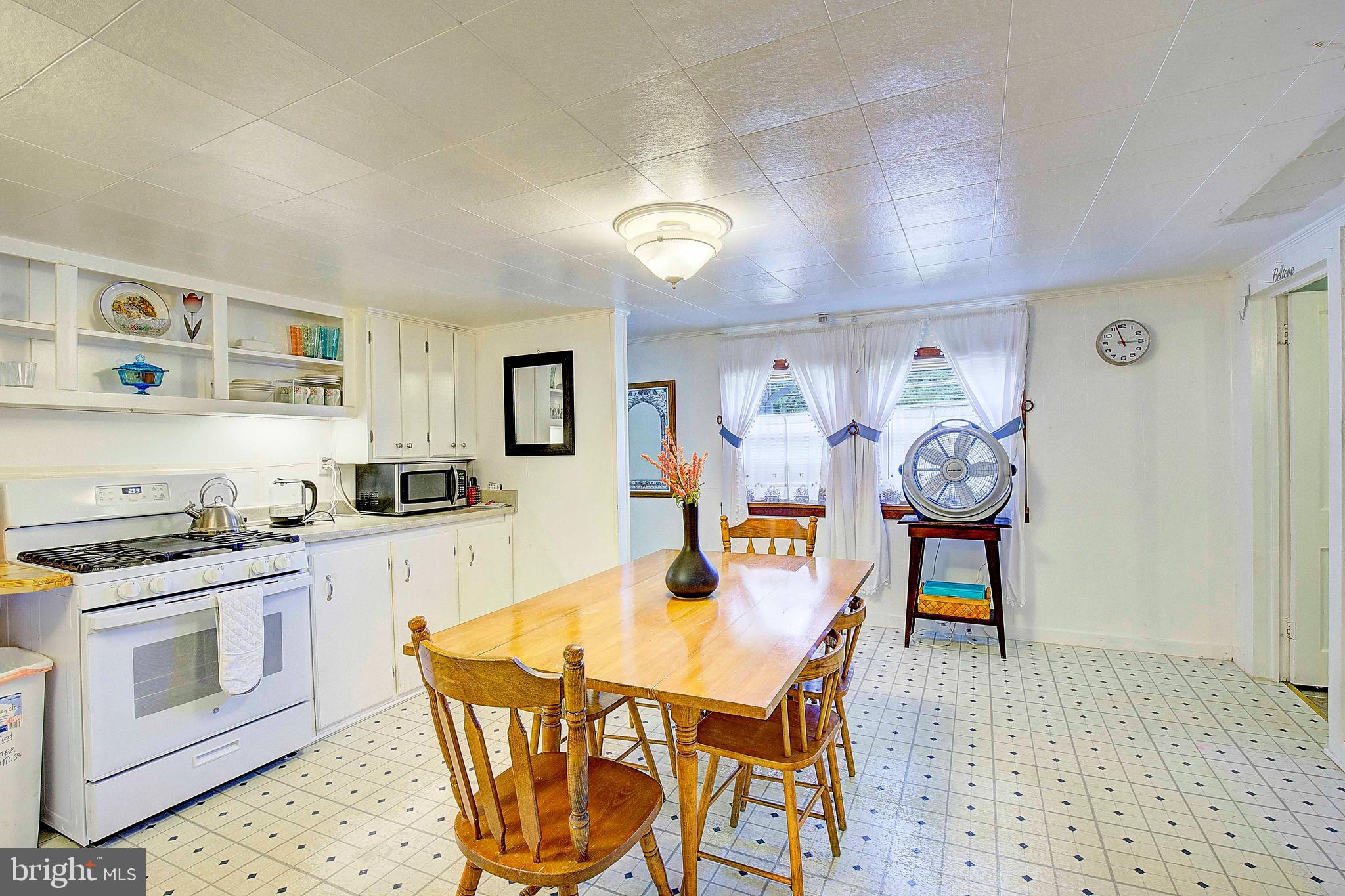 7685 Race Road Jessup, MD 20794 - Photo 10 of 54 large kitchen
