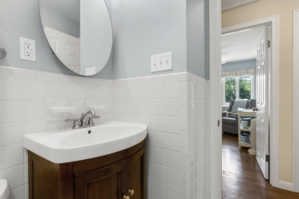 16 Juniper Street Ipswich, MA 01938 - Photo 22 of 41